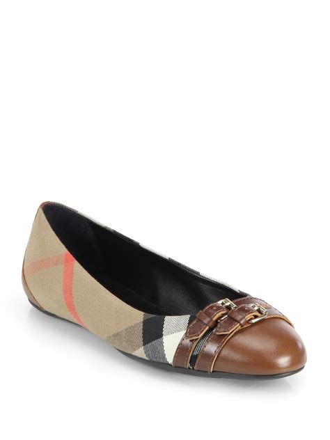 burberry leather flat shoes